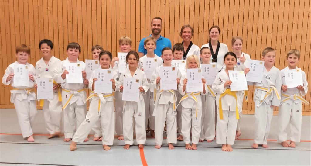 Taekwondo_Foto_Prüfung_29.6.23_4.jpg